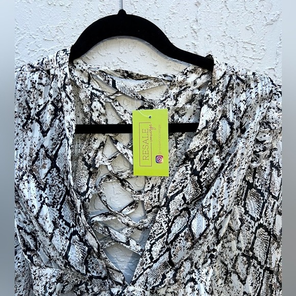 Blithe snake print cut out romper small new with tags - Picture 4 of 8